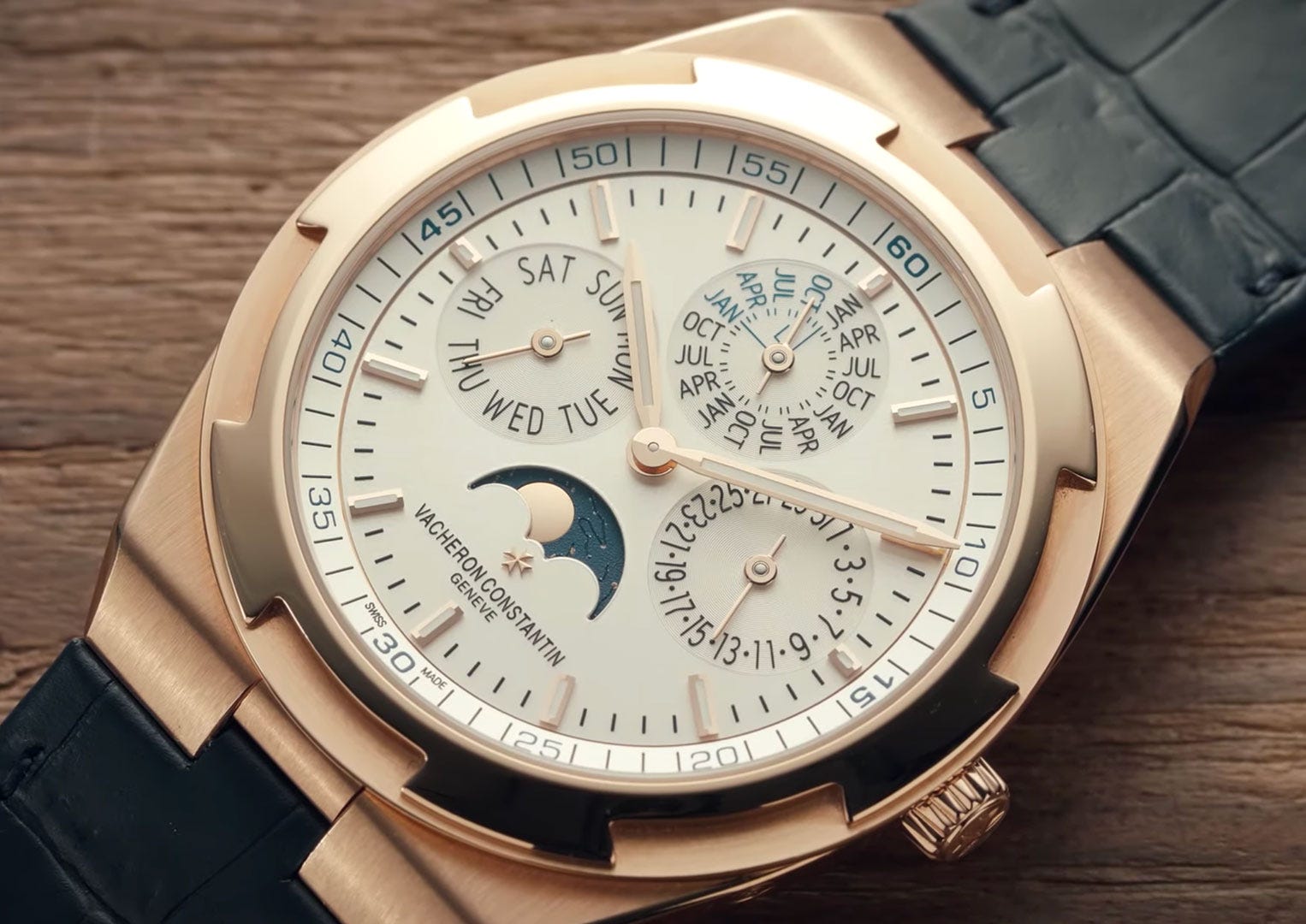 The calibre 1120 QP/1 perpetual calendar movement—found within the Vacheron Constantin Overseas Perpetual Calendar Ultra-Thin—is just 4.05mm thick